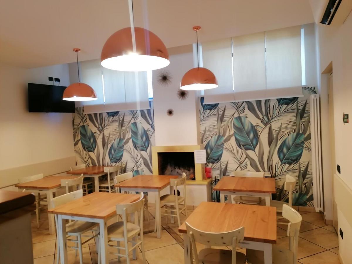 Albergo Le 2 Rose 산세베리노마르케 외부 사진